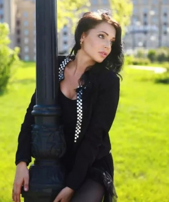 💋
Мои услуги - наивысшего класса: горячий эскорт, эротический массаж и многое другое. 😘
При встрече со мной ты почувствуешь себя особенным: мои нежные прикосновения помогут тебе расслабиться и насладиться моментом.💫
Не веришь? Посмотри фото и прочитай отзывы на моей странице. 📷✨
Я живу в Москве, городе страсти и возможностей, и готова встретиться с тобой в уютной атмосфере или на твоей территории. 🌃
Не упусти шанс исполнить свои самые сокровенные мечты - свяжись со мной прямо сейчас и погрузись в мир удовольствий. 💫💋 Маришка